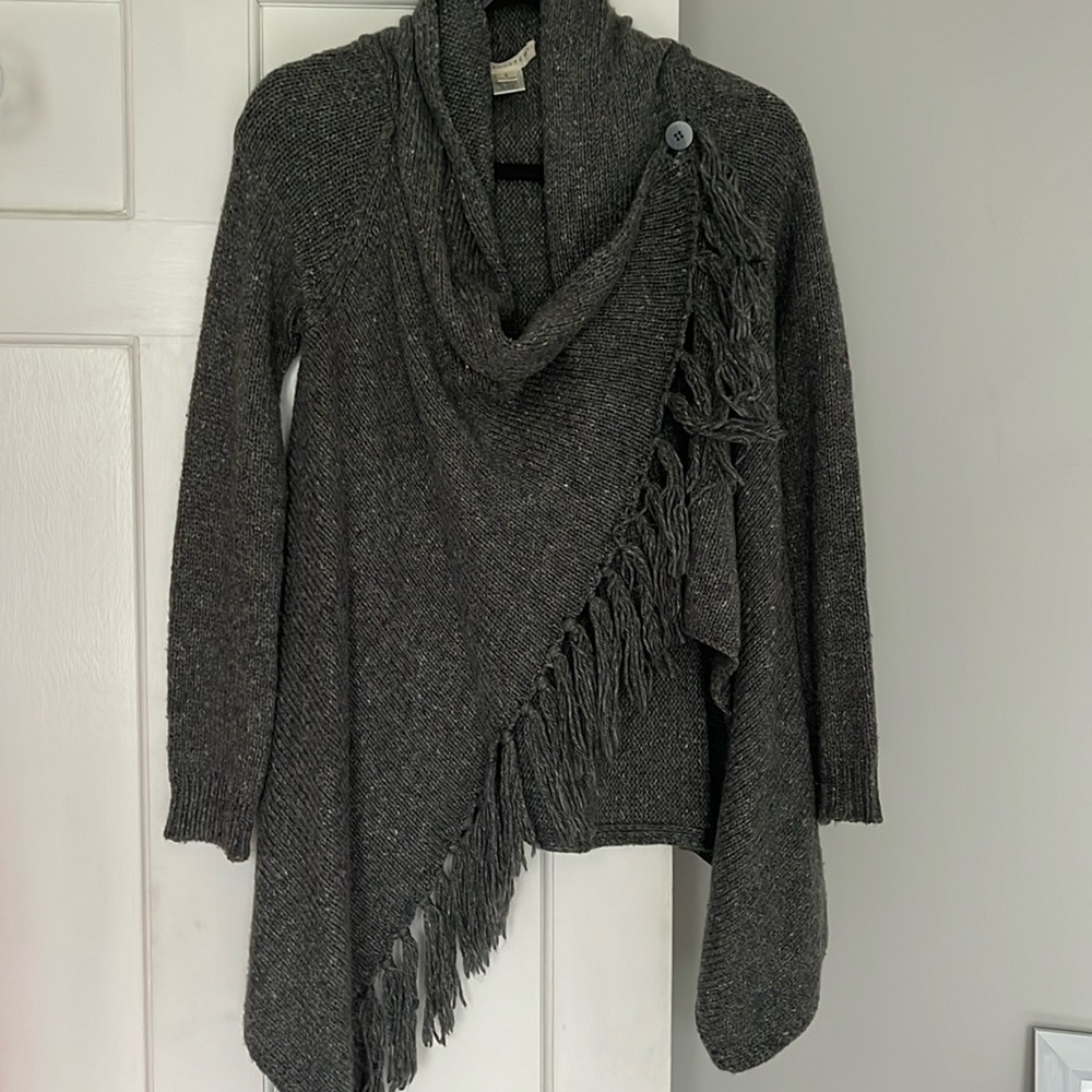 Grey sweater